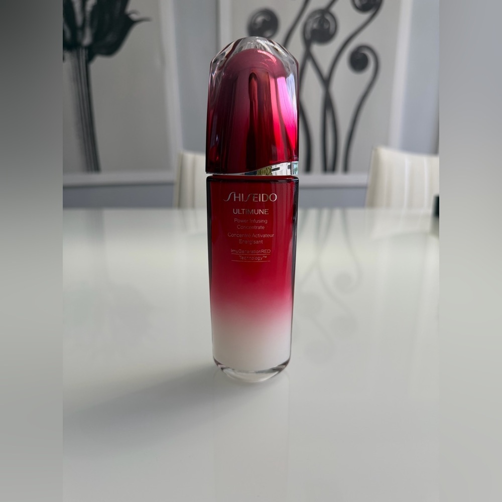 Shiseido Red and White Skincare Serum